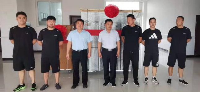 军民共进促发展，鱼水互助见真情